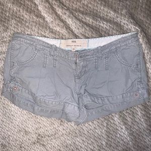 Grey shorts